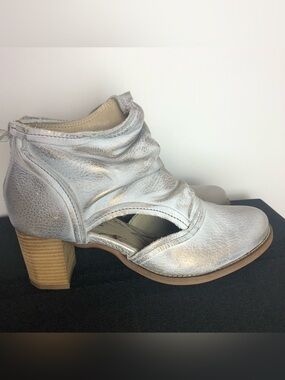 DKODE Leather Ankle Boots Silver Size 40